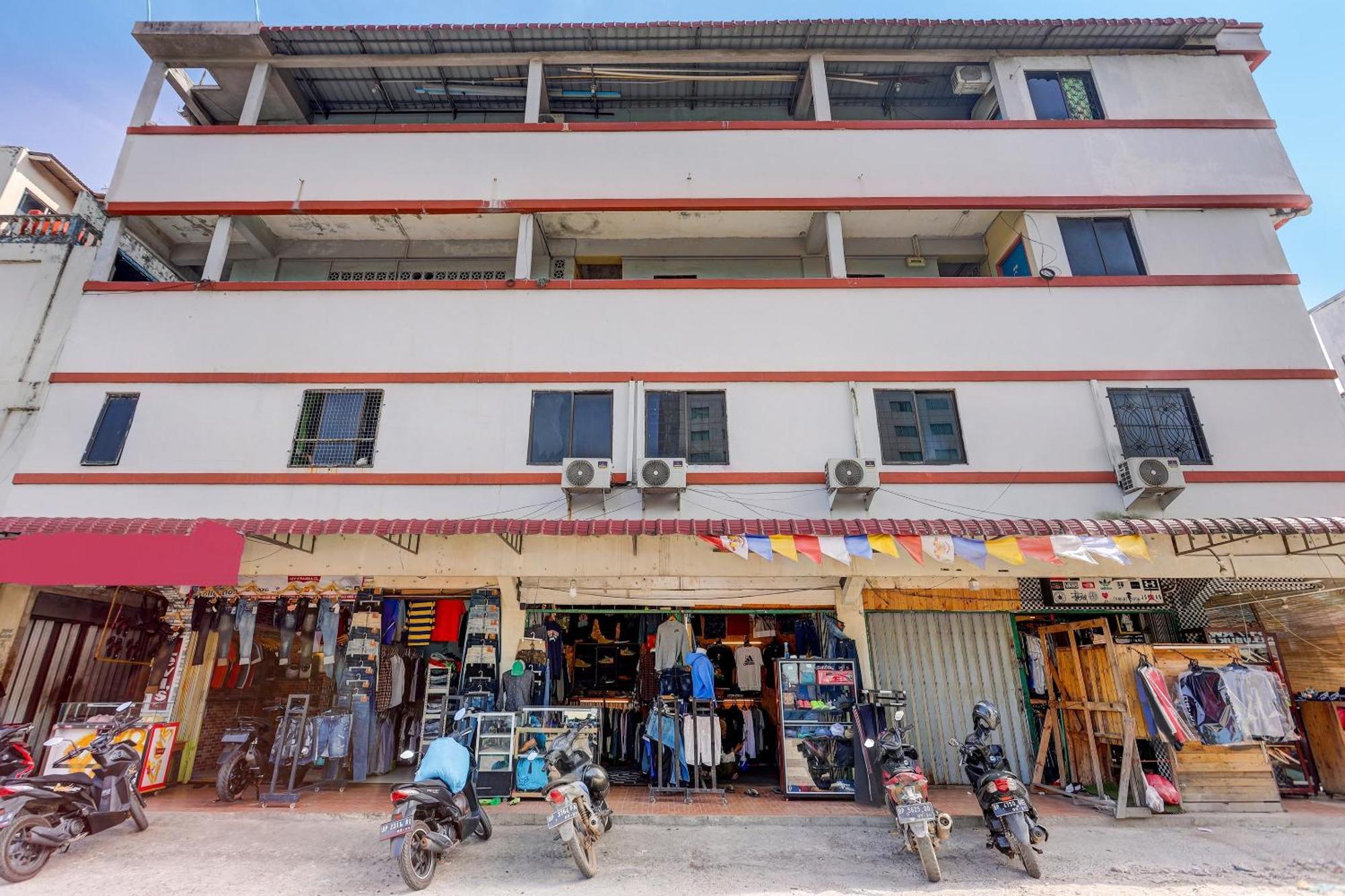 Oyo 92322 Hasan House Syariahnearpelabuhan Feri Harbor Bay Нагоя Екстериор снимка